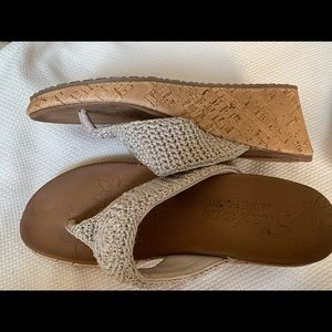 Skechers luxe foam sandals